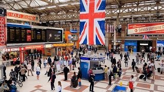 A Walk Through The London Victoria Station London England [upl. by Ardnazxela]